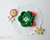 Blooming Daisy, flower clip for all ages