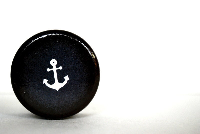 Anchor  Pill Box
