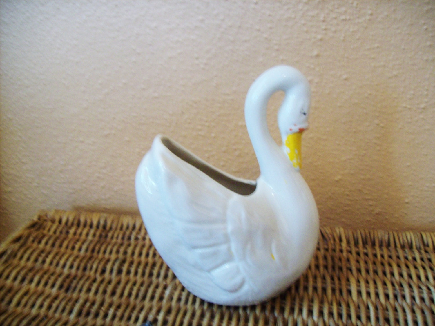 CLOSEOUT - Vintage White Swan Planter - Shabby Chic Design