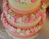 LOT of 100 royal icing flowers with sugar pearl 3 shades of pink Il_170x135