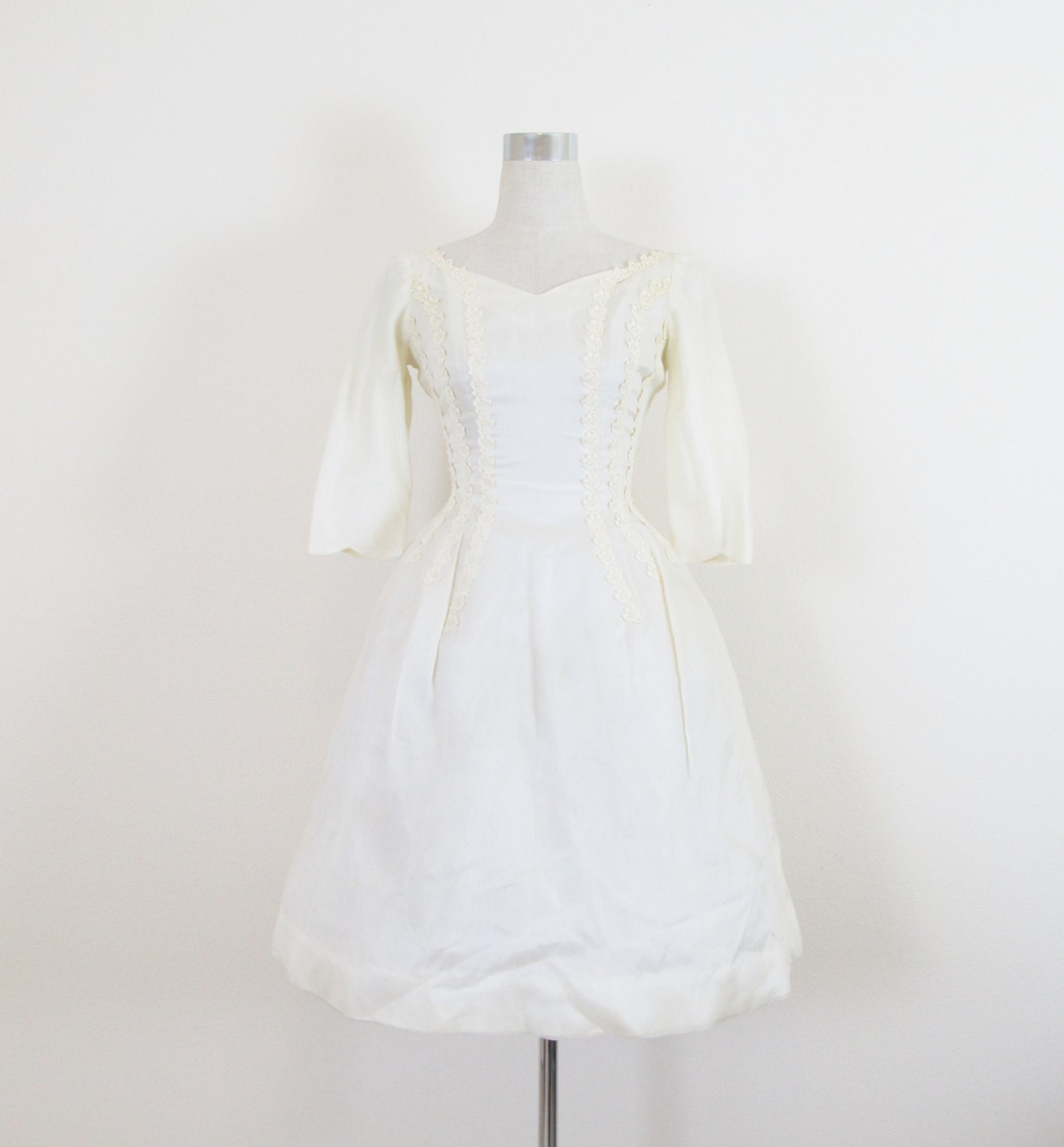 Vintage 1950's Sheer Ivory Taffeta Wedding Dress / Formal Lace BOMBSHELL Nipped Waist / Pin-Up Party Prom Dress