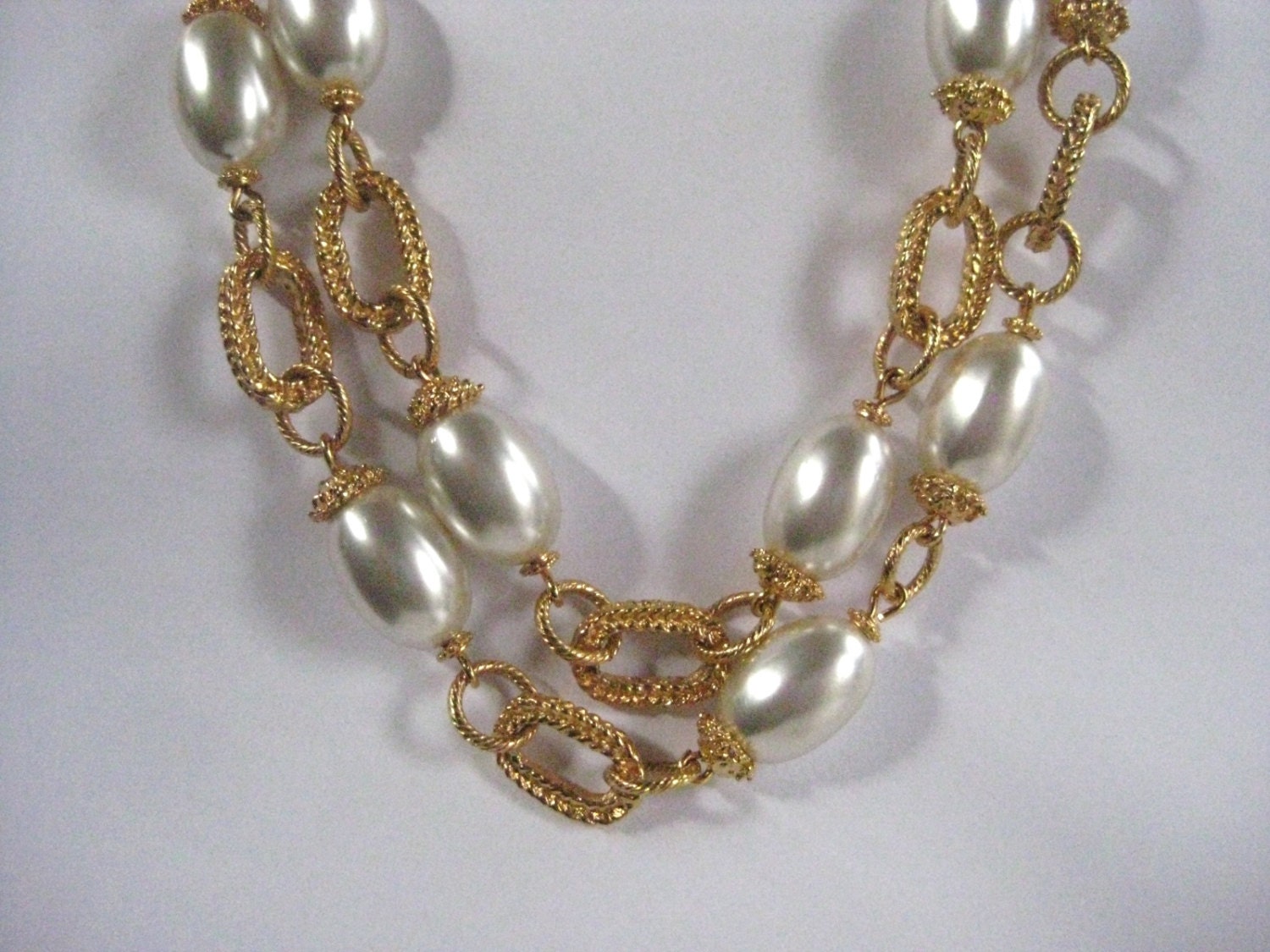 Classic Vintage Long Necklace  Gold Tone Cable Chain & Oval Pearl   Choker / Bracelet / Belt / Necklace. free shipping