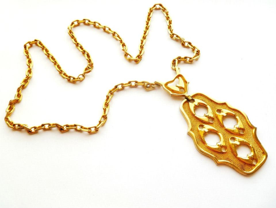 Vintage 1970s Necklace Pendant Gold Tone Kramer Massive Runway