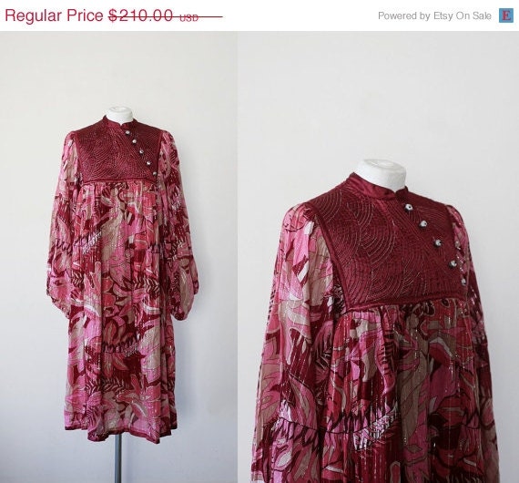 30% off SALE. 70s Boho Indian Gauze tent dress / vintage festival dress / Indian caftan