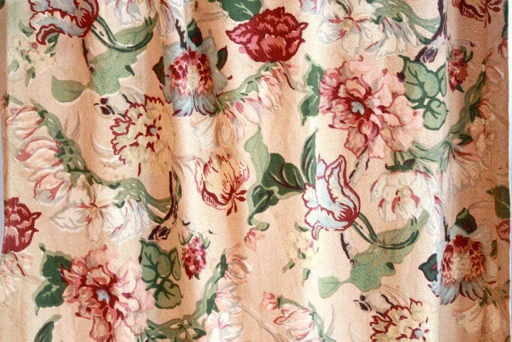 Vintage 1940s /1950s Barkcloth Curtain Panel with Gorgeous Floral Print