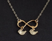 Personalized Gold Infinity Bird Necklace, Infinity Love. Mother's Necklace. Baby Birds. friendship, Couple's Love
