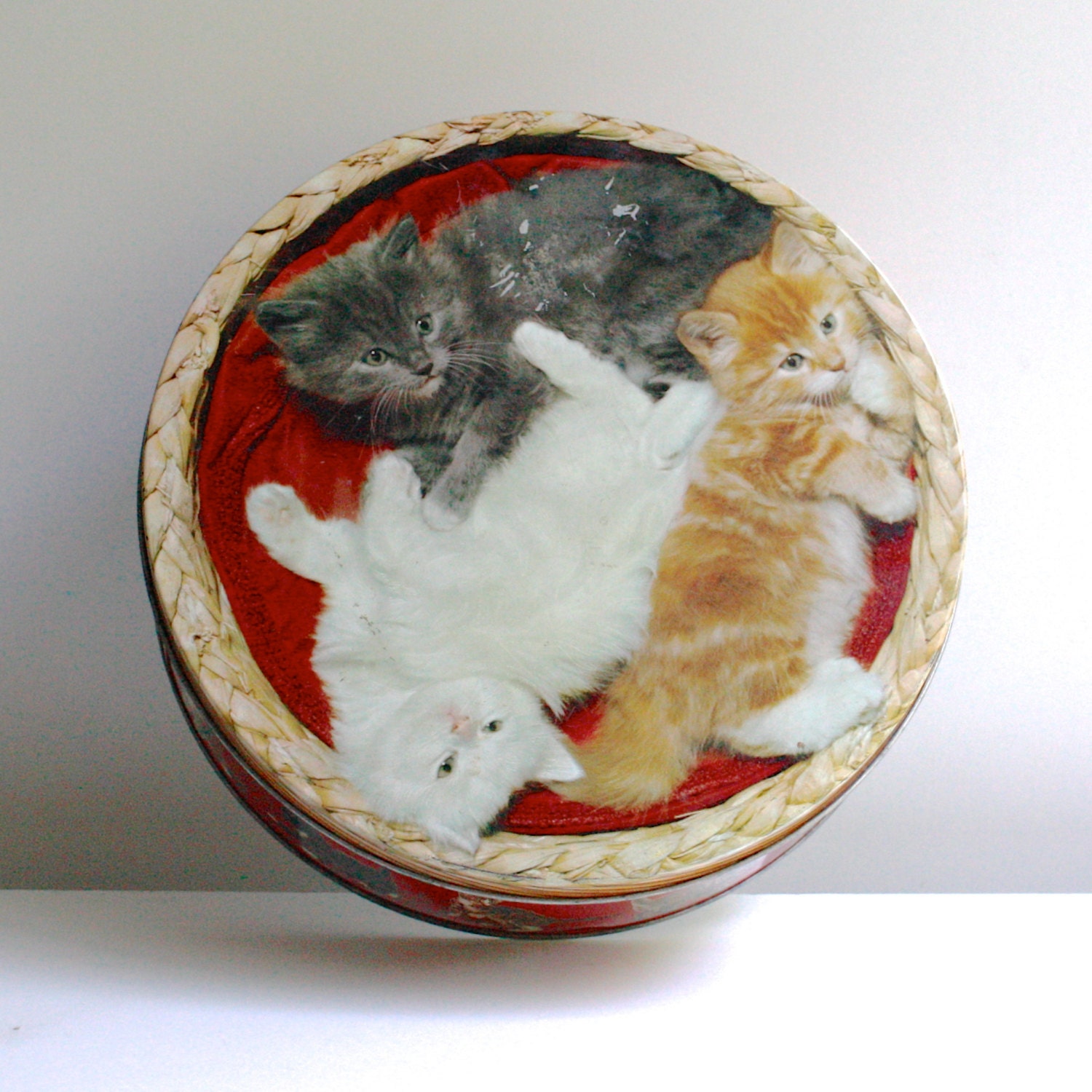 Vintage Carr's Biscuit Tin with Kittens - Round