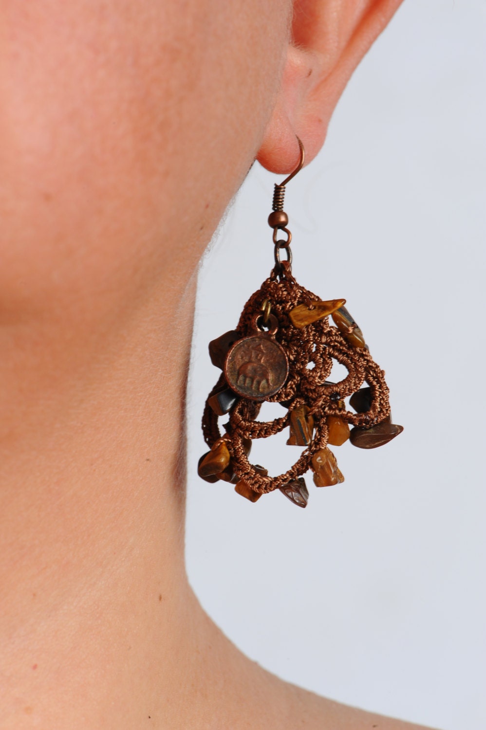 Crochet lace single earing with tigereye stone - two sides are different - spontion