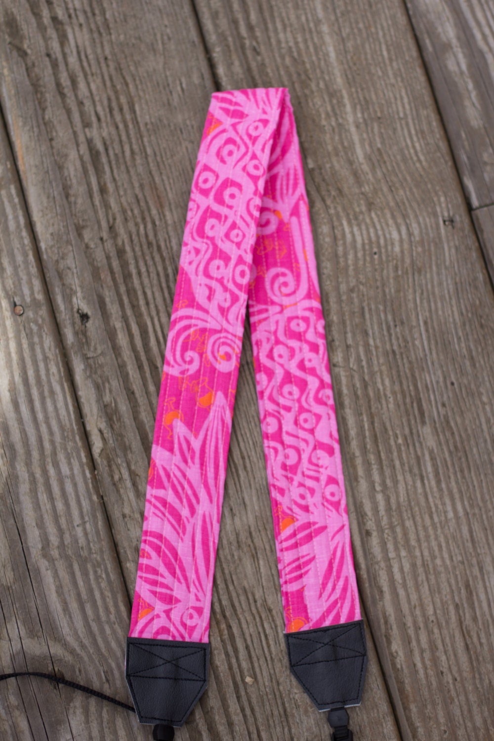 CAMERA STRAP in Lilly Pulitzer Never A Dull Moment