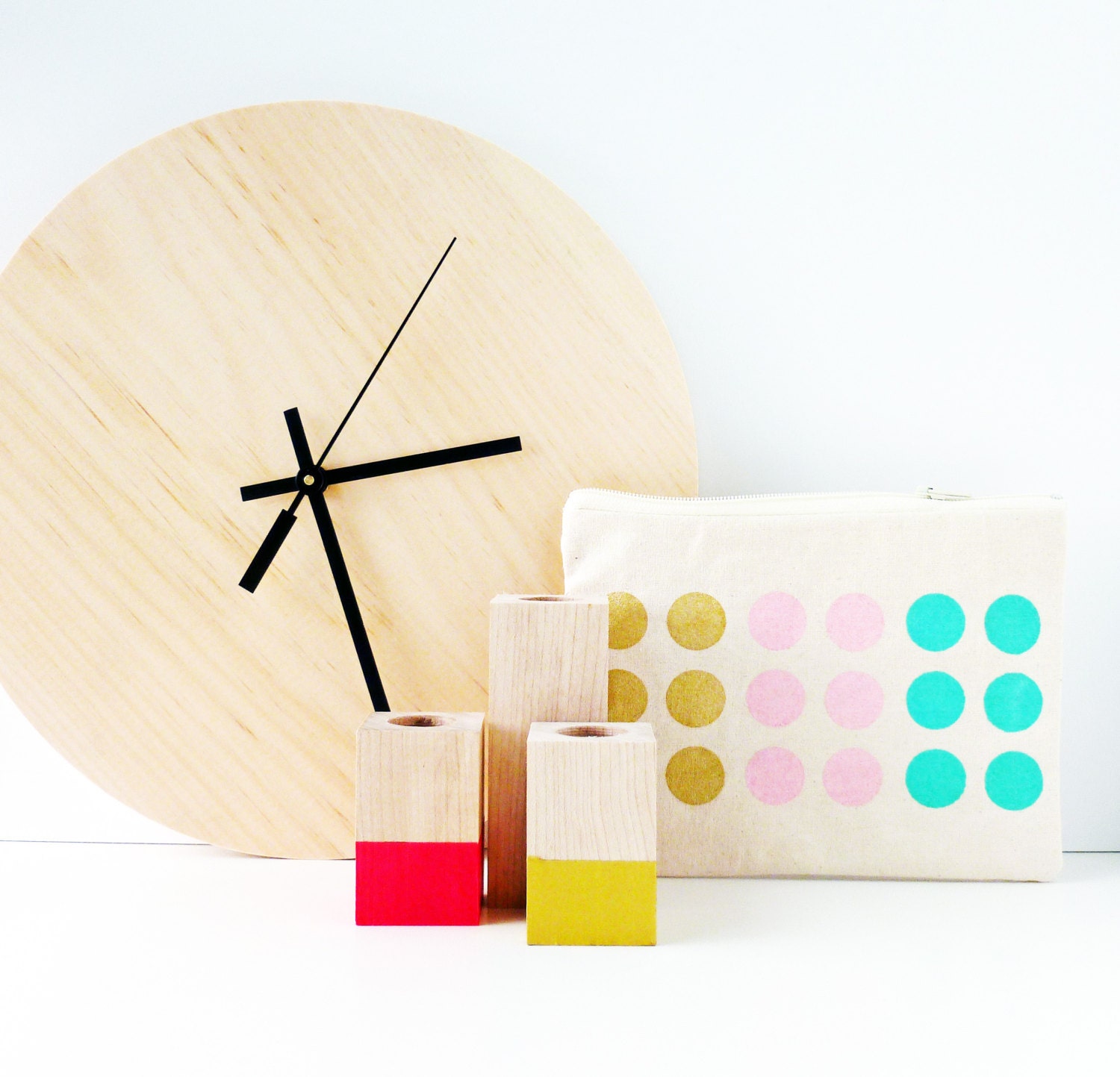 Simple Clock - Wooden - White Grey Natural - White Pink - Round - Circle - Modern