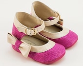 Baby shoes from pink fish leather