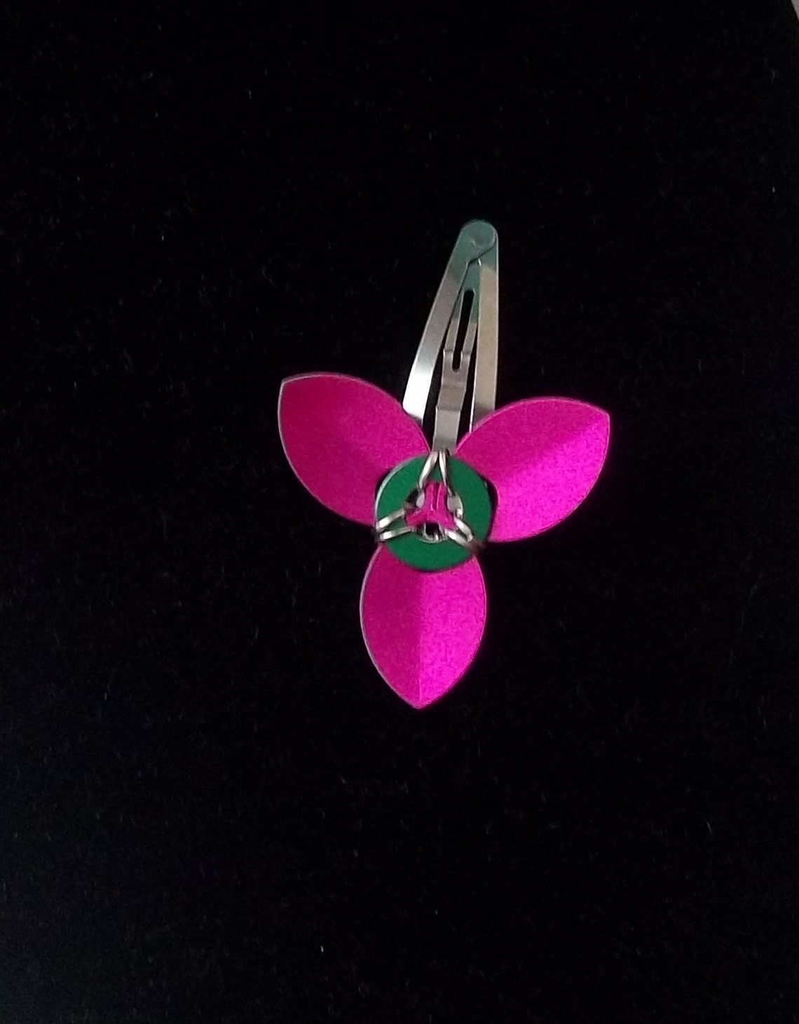 Trillium Hair Clip.  Pink and Green.