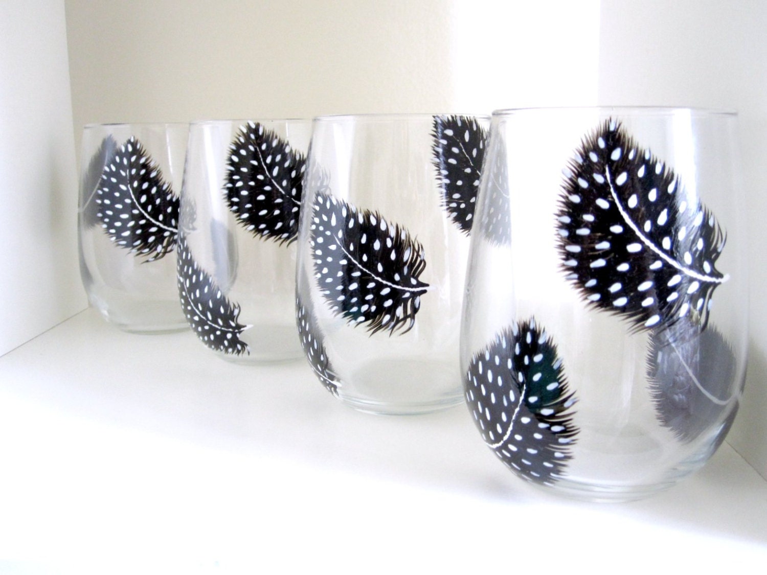 Painted Wineglasses Spotted Feathers- Set of 4