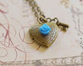 Key To My Heart Antique Bronze Rosebud Locket (Peacock Blue)