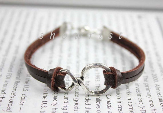 Super 8 bracelet with brown leather, a mascot bracelet TS141