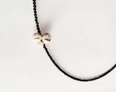 nO.167 'blooming tiny onyx', minimal organic necklace - eried