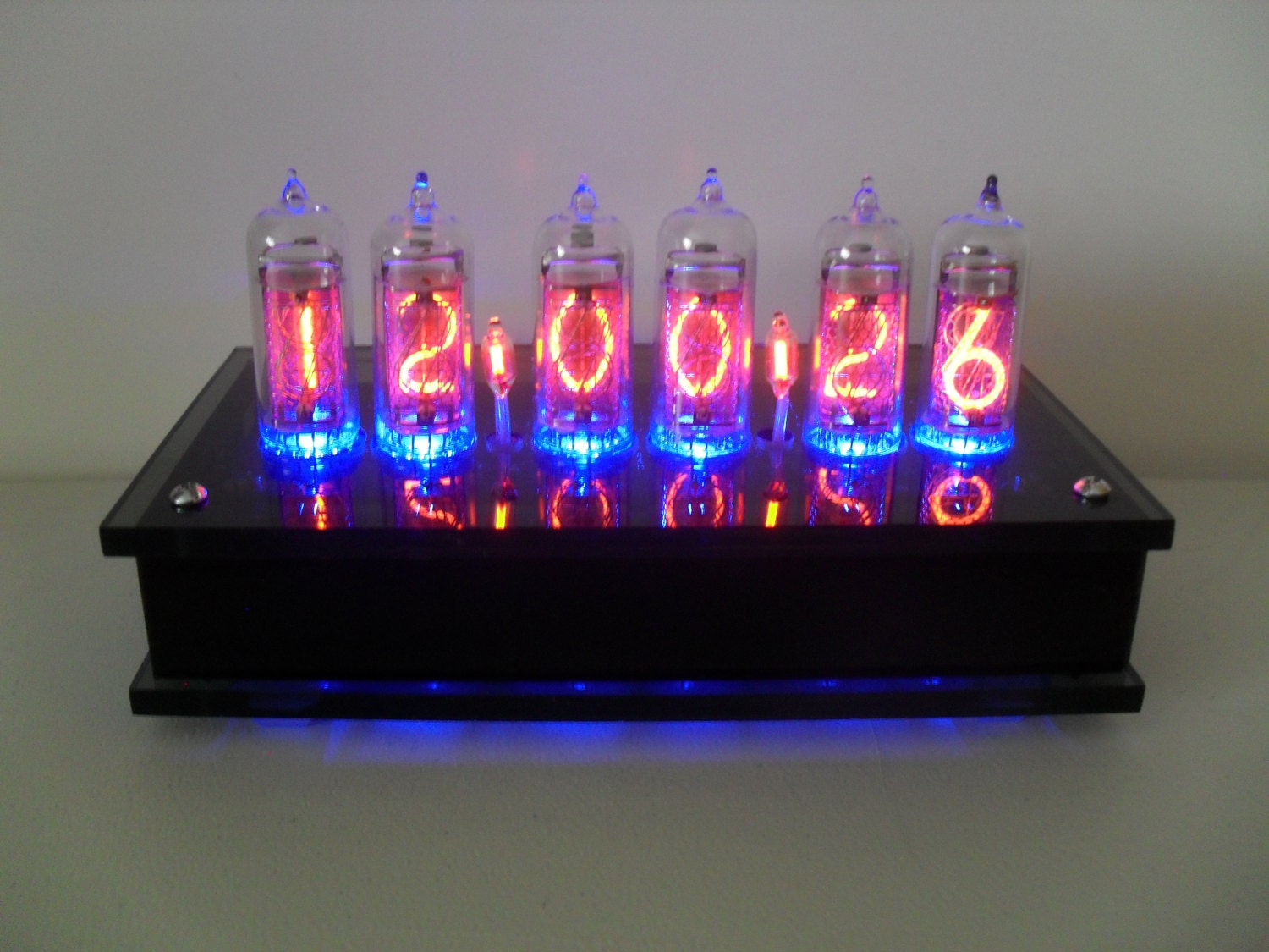 Six Digit Nixie Tube Clock the "Insolito Orologio Affumicato II"