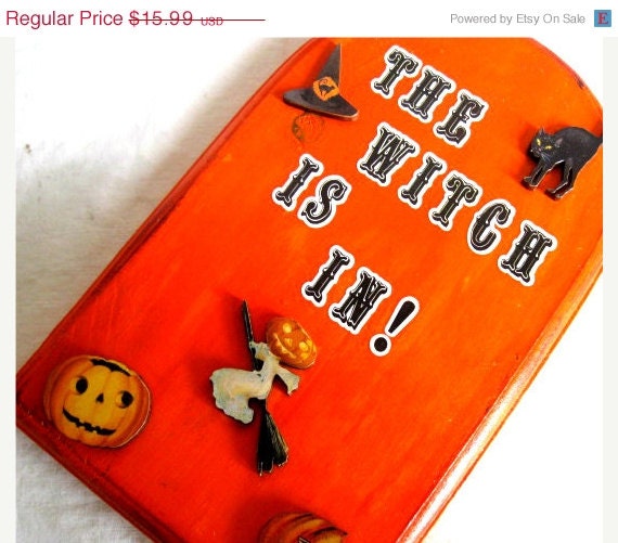 sToReWiDe sale The Witch is in - Halloween - Primitive Sign