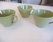 Vintage Melmac Cups Green Plastic Coffee Cups Vintage Tea Cups Vintage Housewares Set of Three Cups Vintage Kitchen Melamine