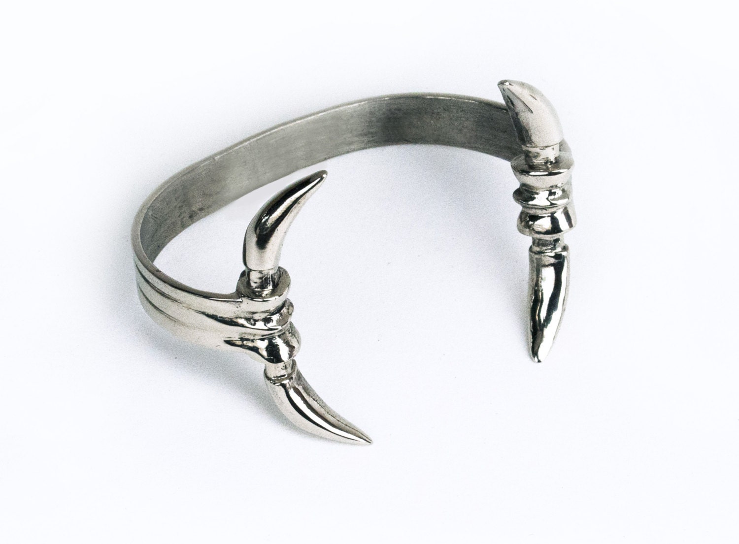 Silver Horned Cuff Bracelet, Talon Cuff, Witchy, Festival Wear- The Vertebrae Cuff Bracelet