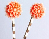 Orange chrysanthemum hair slide set silver in gift bag