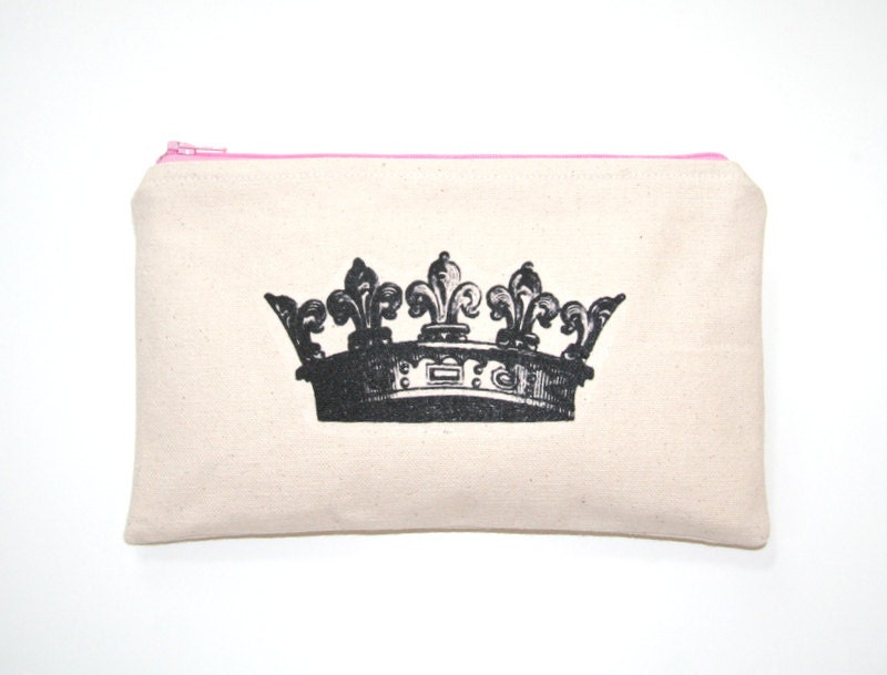 crown zipper pouch / summer fashion / bridesmaids / natural / pink