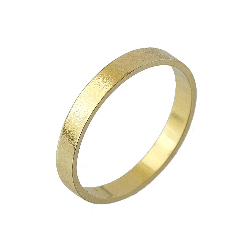 Mens Matte Polish Flat Wedding Band in 14k Yellow Gold