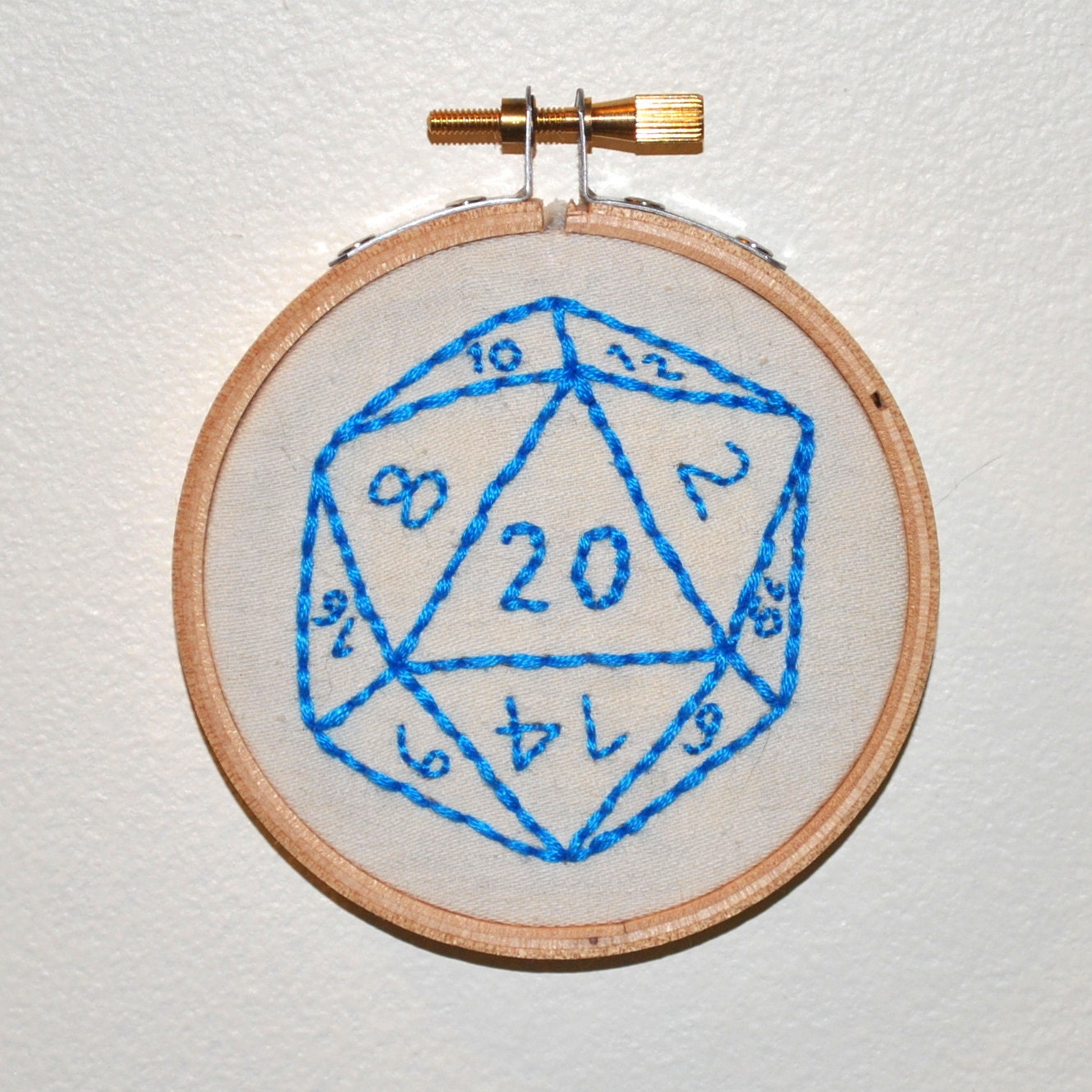 d20 - Bite Sized Embroidery