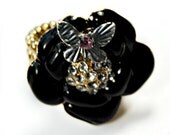BLACK BEAUTY RING  // Rose Petal Flower Crystal Center w/ Silver Tone Butterfly Purple Jewel Center