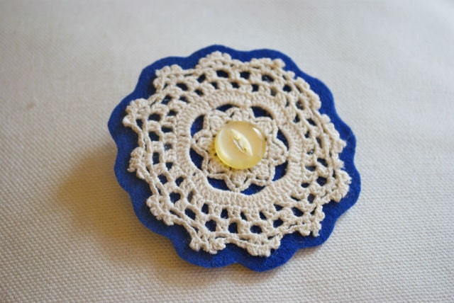 Crochet Doily Jewellery, Eco Friendly, Vintage Style, Felt Brooch, Blue Ocean