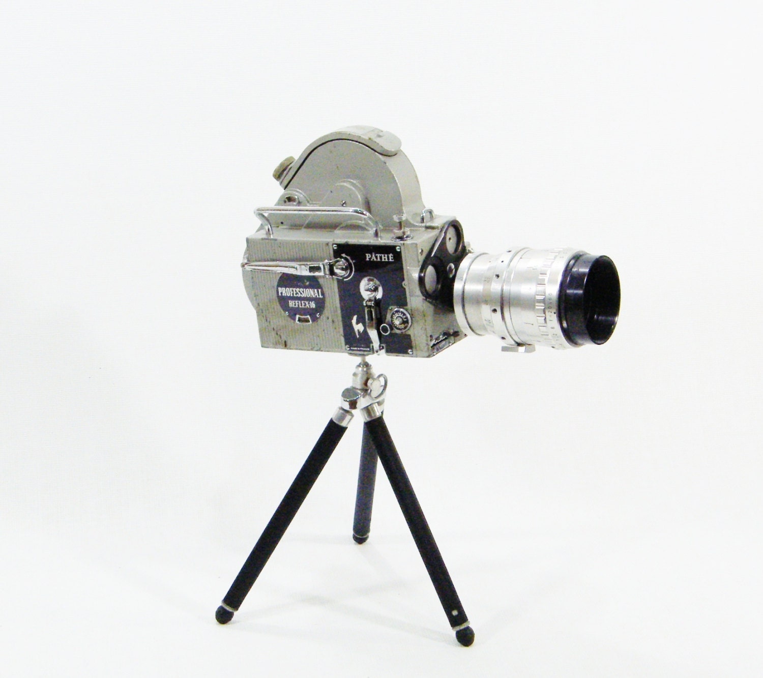 Vintage 16mm Movie Camera