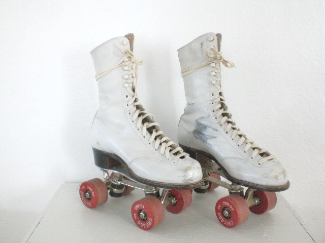 Vintage Roller Skate Chicago  White Size 6