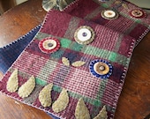 Primitive Flower Table Runner- Reclaimed Wool Felt