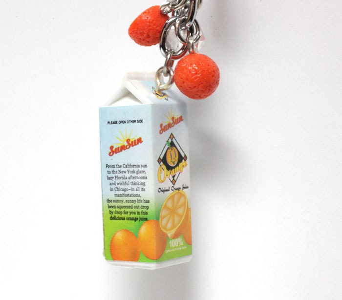 Miniature Food Keychain Accessory - Kawaii orange juice carton and oranges - Cute food keyring bag charm