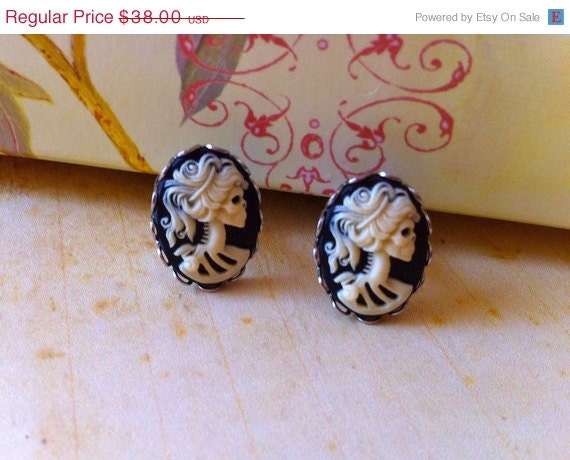 Gothic Ivory Lolita Skeleton Cameo Cufflinks - Victorian Day of the Dead Zombie