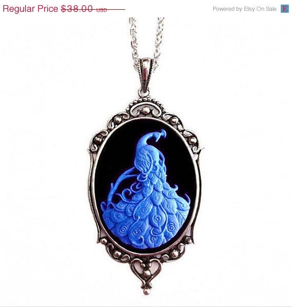 Peacock Cameo Necklace - Violet Blue - Fantasy Jewelry