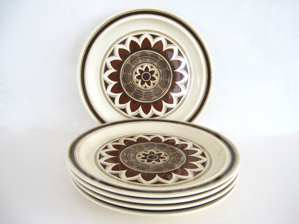 Royal China Dinner Plate Aztec Geometric Flower Omegastone Set