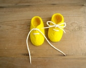 felted baby booties / SUNNY  / made to  order