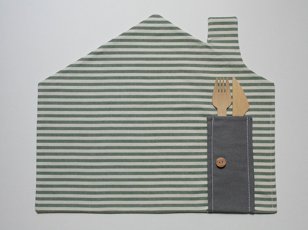 placemat - green & white stripes