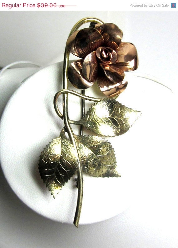 BIG SALE Beautiful 14k Gold Overlay and Rose Gold Flower Pin Signed Diana - Krementz Gold