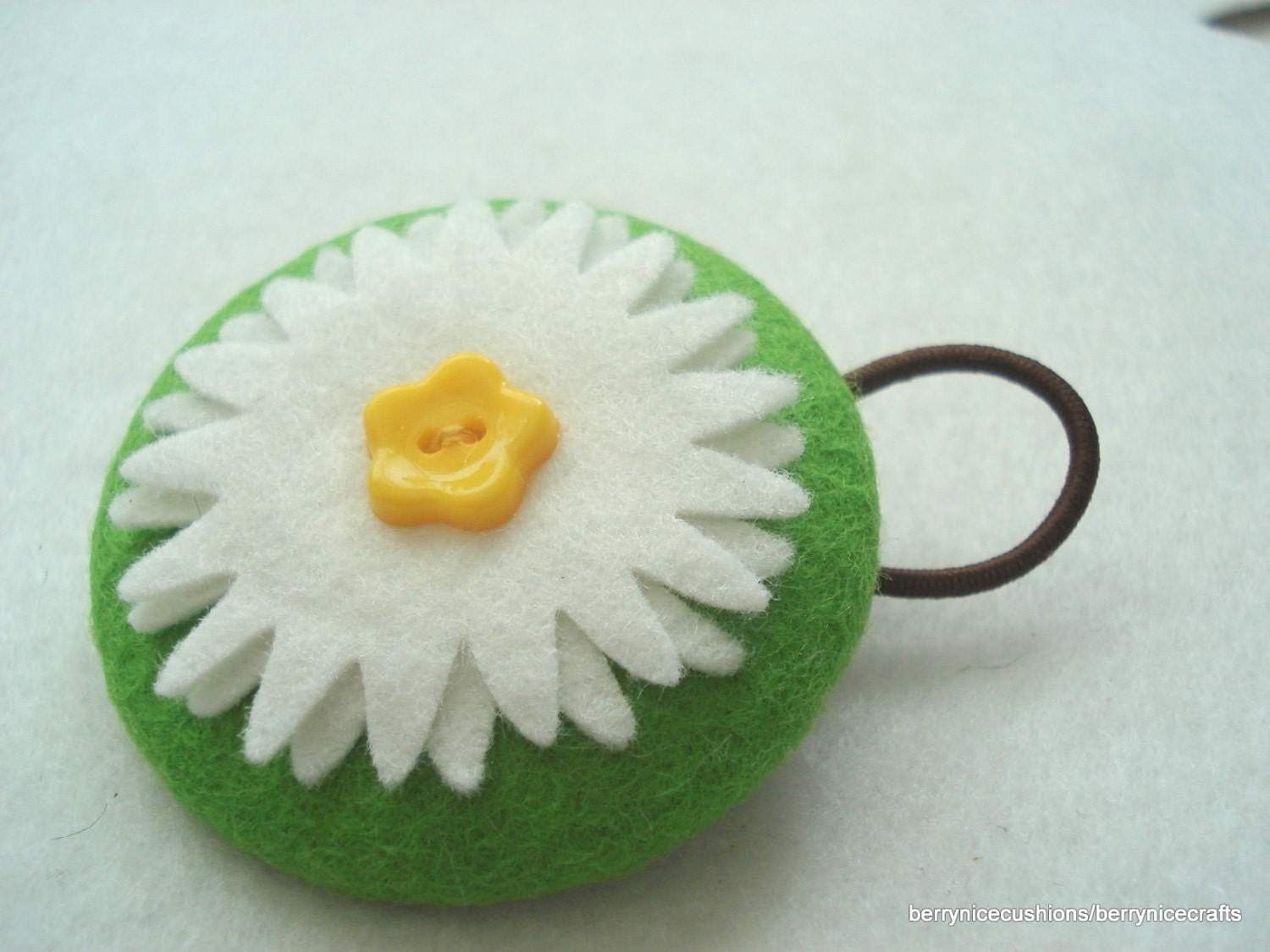 Daisy Pony Tail Holder Large Felt Button Hair Bobble Flower Pony Tail Holder