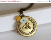 ON SALE Bee Locket,Locket,Vintage Locket,Antique Locket,Bee,Honey,Bridesmaid Gift, Mother, Valentines Day Necklace Gift