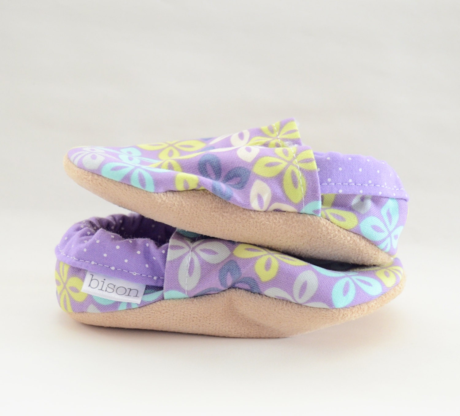 Lilac Bison Booties Size 12 to 18 Months baby cloth shoes fabric soft girl purple