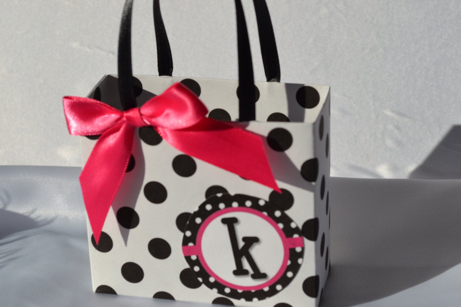 black and white polka dot w/pink ribbon  party favor gift bags
