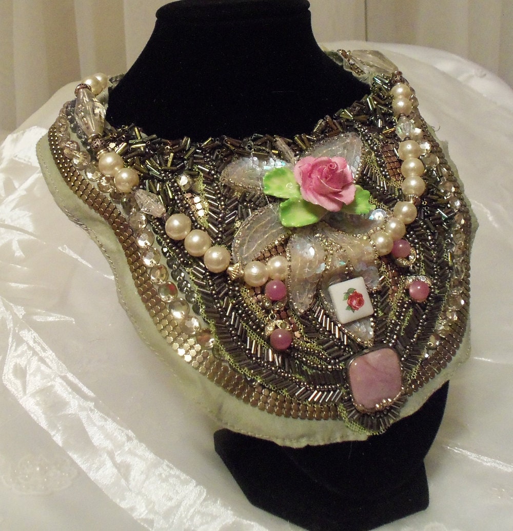 Beaded Flower Necklace, Victorian Spring Accessory, Statement bib Choker, Bridal rosebud Bib Neck Piece.