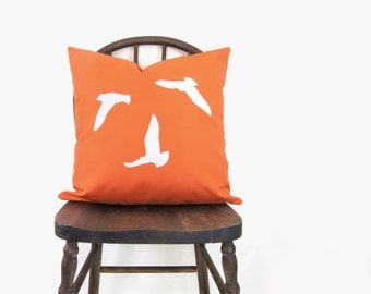 Outdoor patio pillow cover - Summer decor - Decorative pillow - 18x18 throw pillows - White flying bird applique on orange canvas
