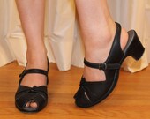 Vintage 1950s // 50s Black Faux Leather Buckle Heel