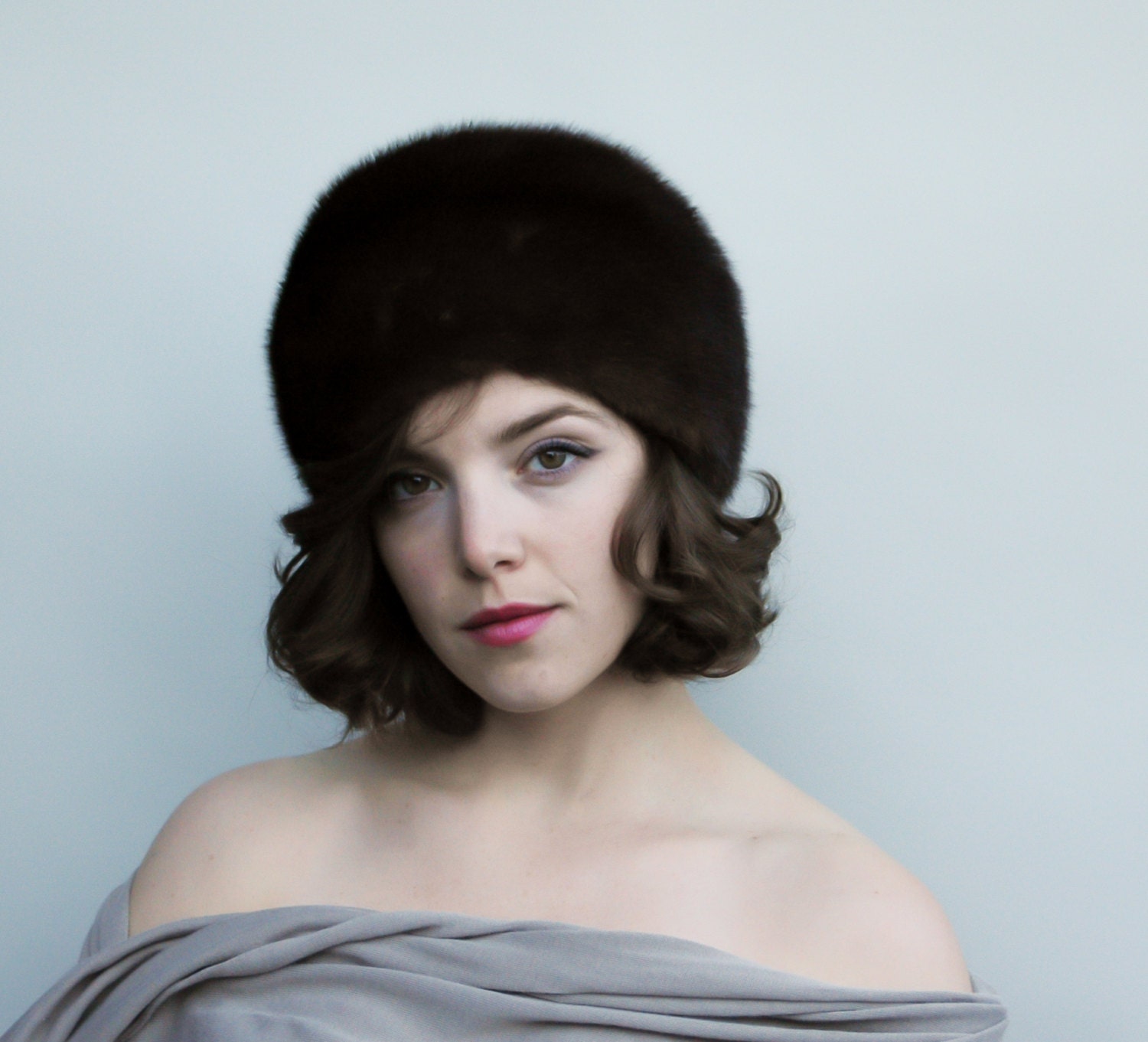 Vintage 1960s Hat - Dark Heart - Russian Style Genuine Mink Fur Winter Cloche