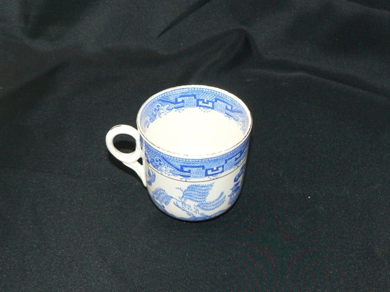 Small  Demi Tasse Cup  With Blue Willlow Motif
