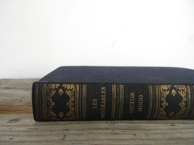 Les Miserables. Victor Hugo. vintage classic novel.
